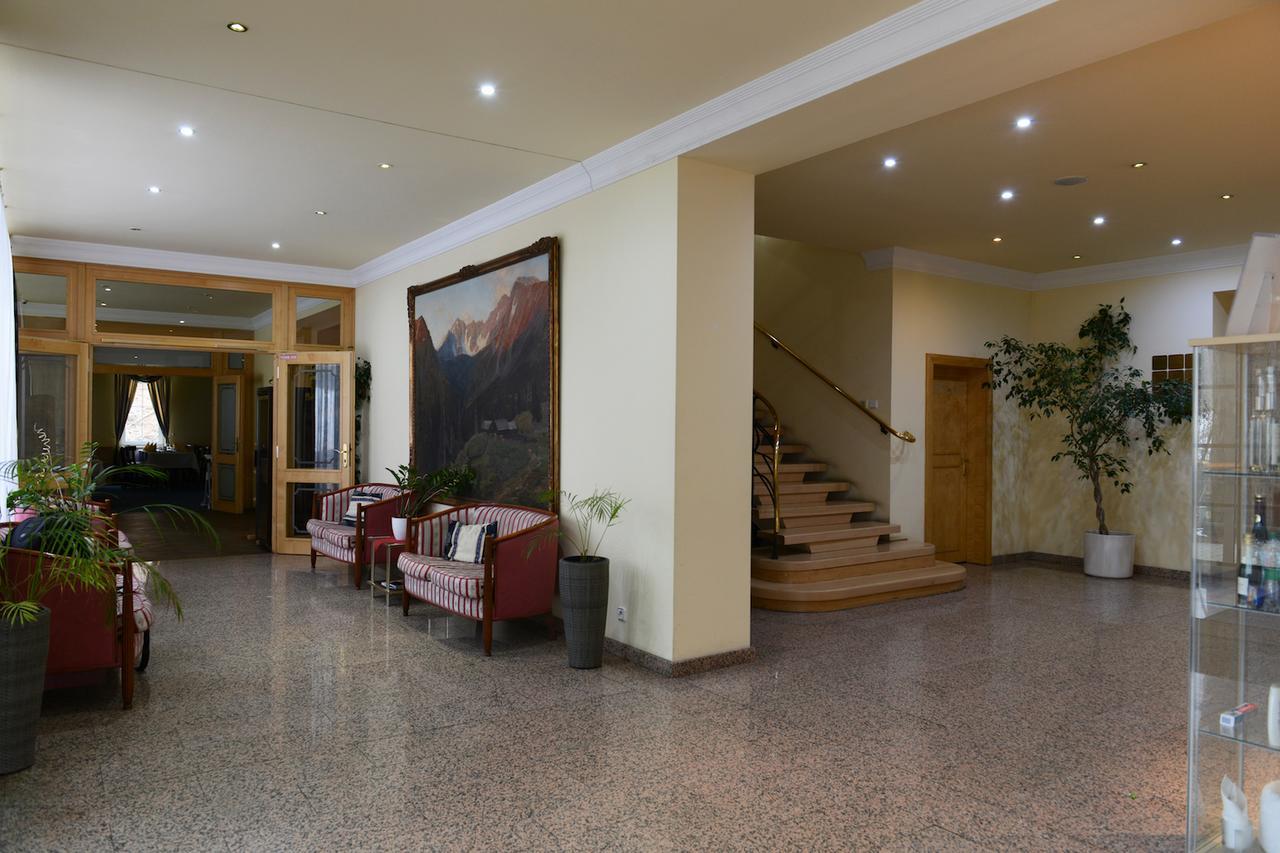 Parkhotel Na Baracke Nová Dubnica Exterior foto
